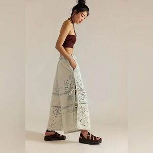 Free People Day Break Pull On Jean Eyelet Lace Up Light Wash Blue Sz M FLAWEDD